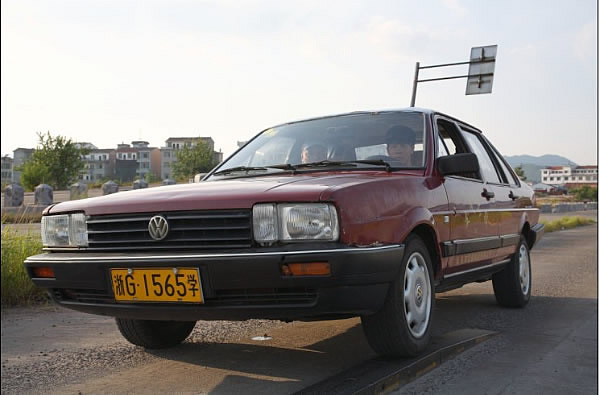 义乌交通驾校学车照片-通过单边桥练习